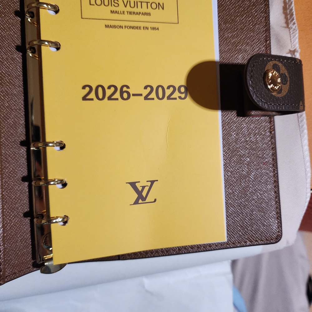 LV Monogram Planner - Picture 6 of 12